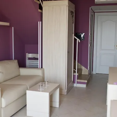 Palazzo Reginella Aparthotel Bovalino Marina Kamer foto