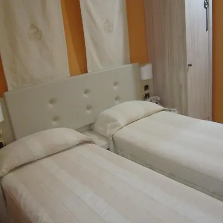 Palazzo Reginella Aparthotel Bovalino Marina Kamer foto