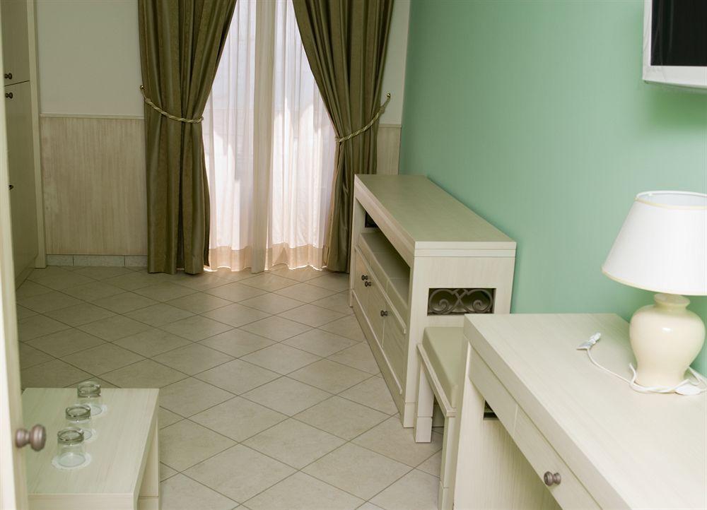 Palazzo Reginella 2*