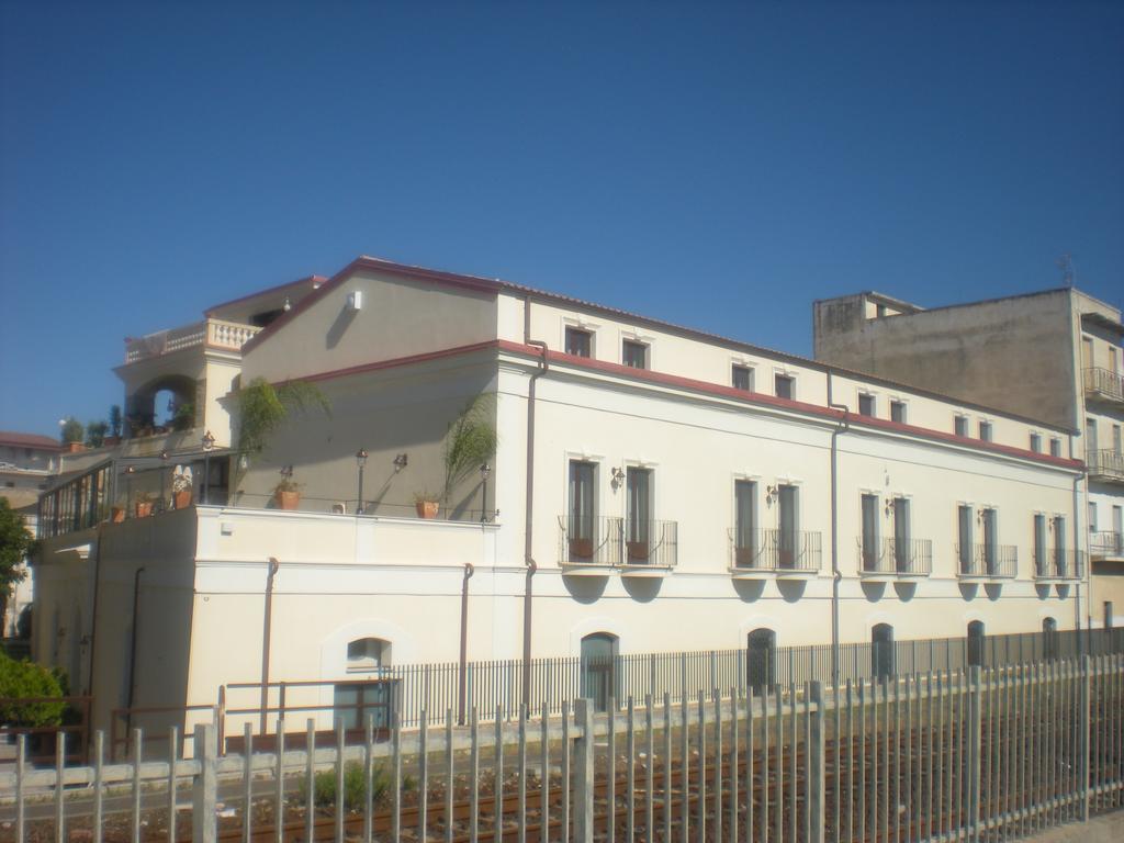 Palazzo Reginella 2* Bovalino Marina
